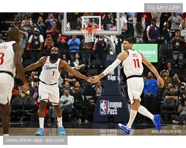 快船关键篮板抢夺改变比赛节拍