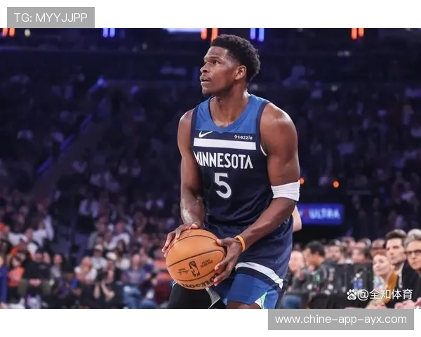 森林狼篮下拼抢赢得宝贵二次机会